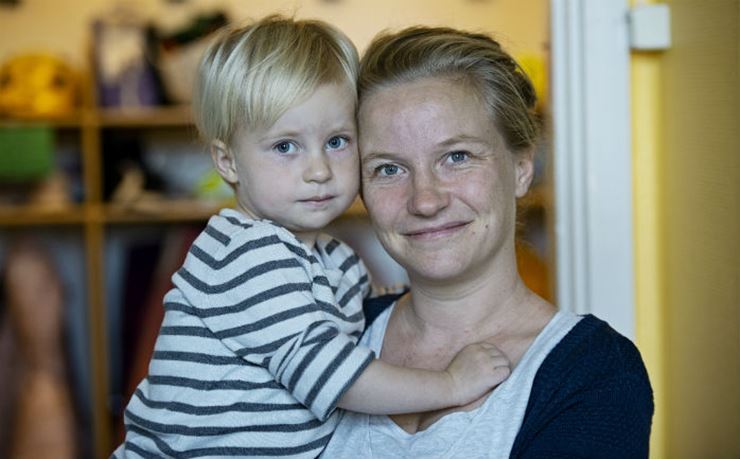 Mor og barn i Lundsgade Vuggestue og Børnehave