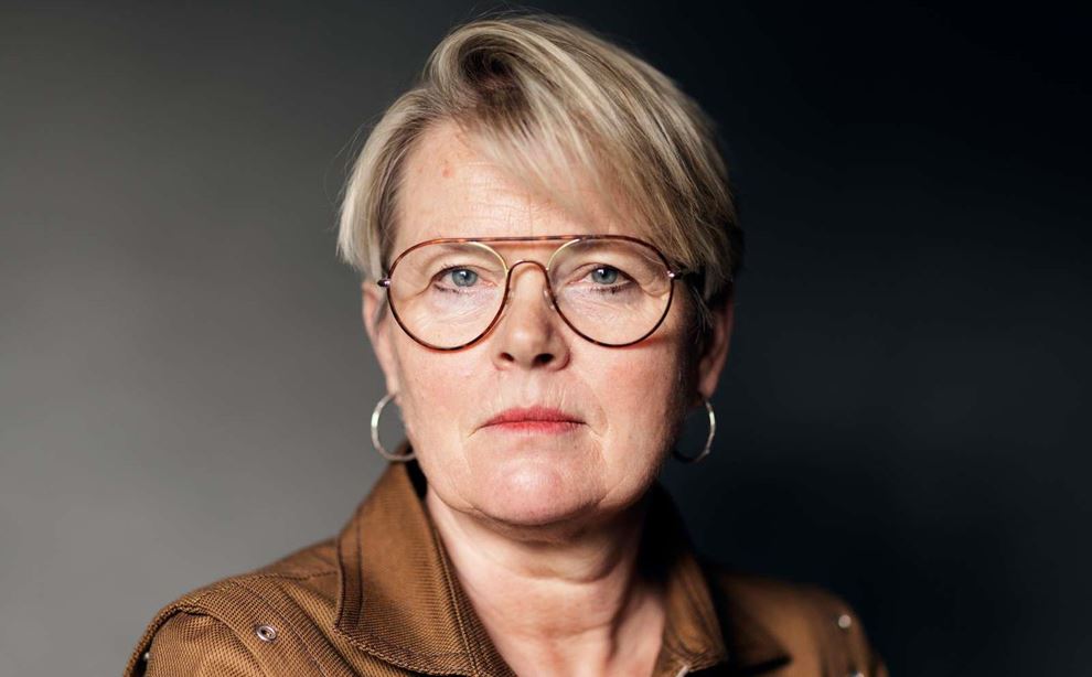 Korthåret kvinde med briller foto: Tor Birk Trads