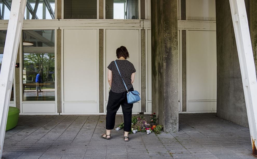 Dræbt psykiater mindes foran retspsykiatrisk ambulatorium i brøndby